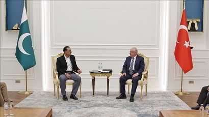 Թուրքիայի պաշտպանության նախարարը հանդիպել է Պակիստանի ցամաքային զորքերի հրամանատարի հետ