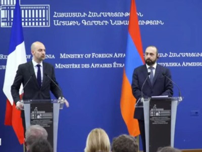 Armenia, France MFAs sign Declaration of Intent