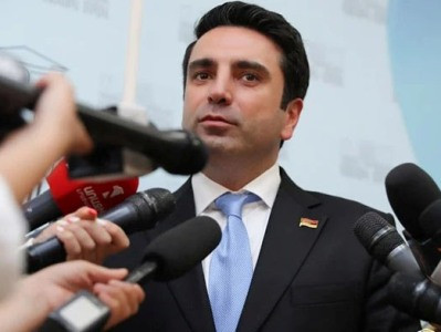 Հայաստանի խորհրդարանի խոսնակը քննադատել է իրավապահ մարմինների աշխատակիցներին
