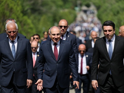 Armenia PM, other senior officials visiting Sardarapat Memorial