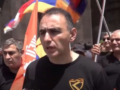 Մեր ժողովրդին պետք չէ դարձնել կռվից վախեցող, էս հողը կռվով է պահվել. Ավետիք Չալաբյան