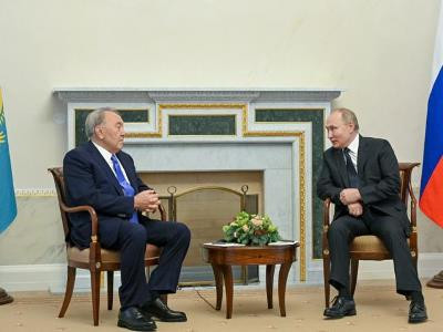 Путин принял в Кремле Назарбаева