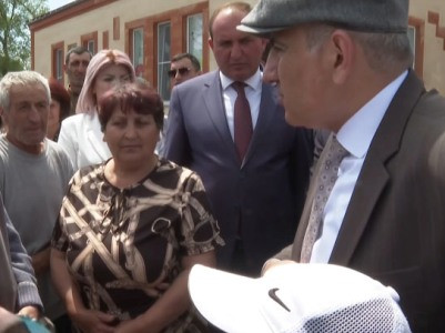 «Տենց են տուն ունենում». Փաշինյանը իրենից աջակցություն ակնկալող Բայանդուրի բնակչին խորհուրդ տվեց հիփոթեքով տուն գնել