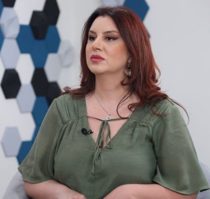 Տիկինը թող ամուսնուց պահանջի ստեղծել «վեթինգի հանձնաժողով». լրագրողը՝ Աննա Հակոբյանի որոշման մասին