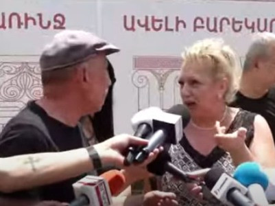 Դեմ ենք շենքի կառուցմանը. Առինջի բնակիչները ճանապարհ են փակել