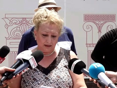 Մի քիչ կշտացե՛ք, ժողովուրդ. հերի՛ք է մեր հաշվին ուտեք. ակցիայի մասնակից