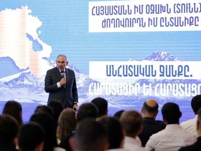 «Բորբոքված էր, գոռում էր, դեմքը կարմրել էր». ԵՊՀ ուսանողը մանրամասներ է ներկայացրել Փաշինյանի հետ հանդիպումից