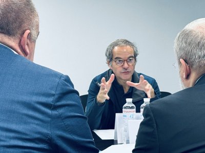  IAEA chief visits Ukraine