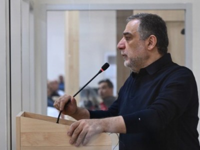 Բաքվում Ռուբեն Վարդանյանի դատական ​​«ֆարսի» ժամանակ ելույթ են ունեցել «տուժածները»