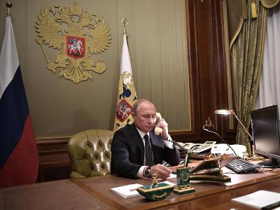 Путин впервые поговорил по телефону с новым Папой Римским