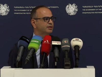 Եկեղեցին վարկաբեկում է իր հիերարխիկ վերնախավը. Զարեհ Սինանյան