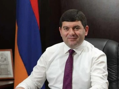 «Պատիվ ունեմ» խմբակցությունը վարչապետի թեկնածու է առաջադրում Դավիթ Համբարձումյանին