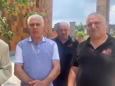 «Аякве»: Приступили к дежурствам на территории Первопрестольного Святого Эчмиадзина