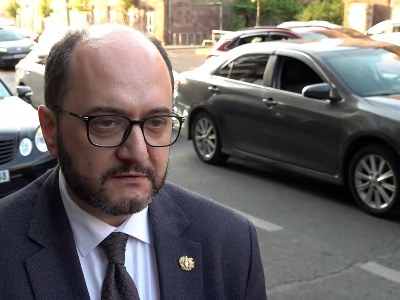 ՔՊ նիստին քննարկվե՞լ է Կաթողիկոսին հեռացնելու ծրագիրը. պարզաբանում է Արայիկ Հարությունյանը