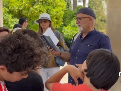 Большая группа армянских туристов срочно возвращается из Ирана в Армению - среди них есть дети
