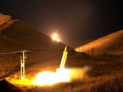 Иран начал новую волну ракетных атак на Израиль