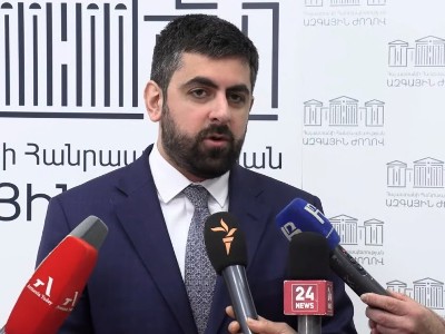 Соратник премьер-министра Армении: Спор церковь – власть начался отнюдь не в эти дни