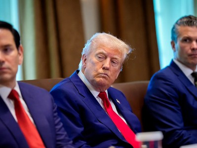 Axios: Trump is seriously considering striking Iran's nuclear facilities