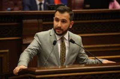 «Հրապարակ». Սամվել Կարապետյանի հայտարարությունից հետո Փաշինյանն իր մոտ է կանչել Հայկ Կոնջորյանին