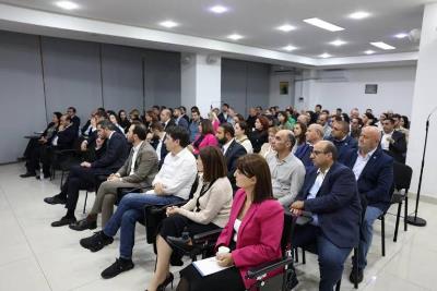 «Իրավունք». ՔՊ-ի ներսում բունտ է հասունանում. Կանանց դժգոհությանը միացել են իրենց սուսիկ-փուսիկ պահած տղամարդիկ