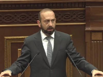 Մենք փորձում ենք մեր նպաստը բերել տարբեր երկրների տարբեր քաղաքացիների տարհանման հարցում. Արարատ Միրզոյան