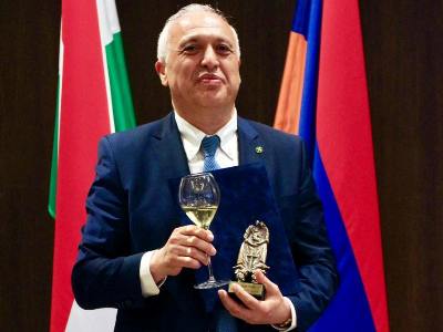 Դեսպան Աշոտ Սմբատյանն ավարտել է Հունգարիայում դիվանագիտական առաքելությունը