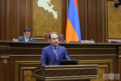 «Հրապարակ». Ուշագրավ արձանագրումներ Արտակ Զեյնալյանի վերաբերյալ