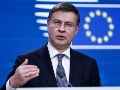 EU threatens US with measures if trade deal not reached
