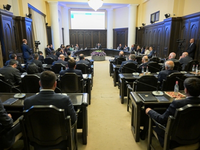 Հանրային հեռուստաընկերության «Խմբագրություն» մասնաշենքի տանիքը կնորոգվի. կառավարությունը գումար հատկացրեց