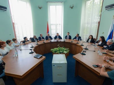 Министр представил коллективу ООО «Оператор электроэнергетической системы» Армении и.о. директора