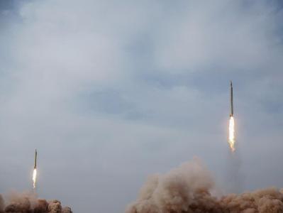 Axios: Иран нанес ракетный удар по базам США в Катаре