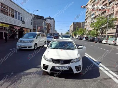 Երևանում Kia-ն վրաերթի է ենթարկել փողոցը չթույլատրելի տեղով անցնող հետիոտնին. վերջինս հիվանդանոցի ճանապարհին մահացել է