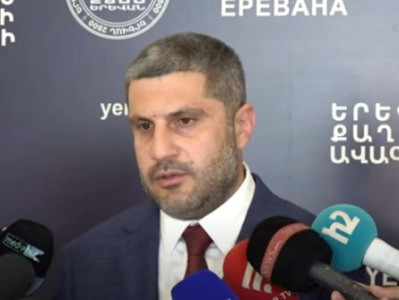 «Աշխարհն անարդար ա». Փամբուխչյանը՝ Շենգավիթի թաղապետին կալանավորելու, իսկ Նոր Նորքի թաղապետին չկալանավորելու մասին