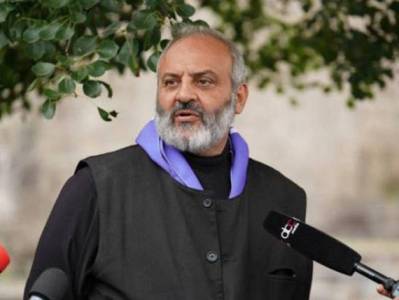 Բագրատ Սրբազանին կալանավորելու միջնորդություն կներկայացվի դատարան. նա հրաժարվել է ցուցմունք տալուց. փաստաբան (ուղիղ)