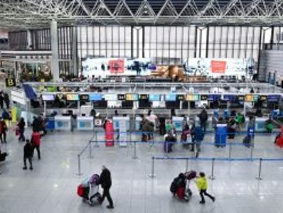 Россия ввела новую обязательную процедуру для въезда иностранных граждан в страну