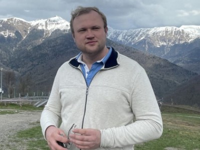 СМИ: В России офицера приговорили к 18 годам за фото документа о гибели миротворцев в Карабахе