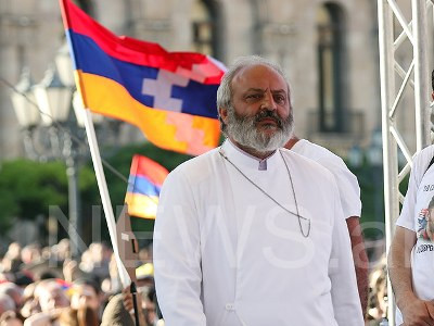 Բագրատ Սրբազանը երկու ամսով կալանավորվեց