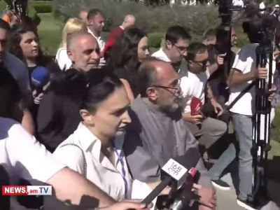 Archbishop Mikael Ajapahian marches to Yerevan on foot to Investigative Committee