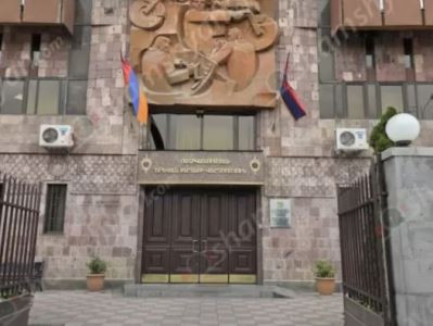 Մեկ գիշերվա ընթացքում թալանել են Պուշկին 60 հասցեում կայանված «Mazda», «BYD» և «Nissan» ավտոմեքենաները