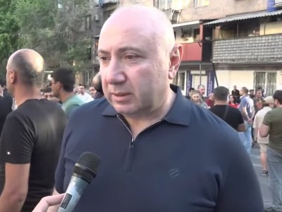 Փաշազադեն ցուցում տվեց եւ Նիկոլ Փաշինյանն անցավ գործողությունների. Անդրանիկ Թևանյան