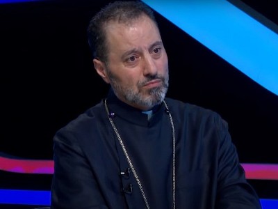 «Վեhափառ Հայրապետն այցելել է Գերմանիայի հայոց թեմ, հանդիպել Մերկելի հետ». ֆեյք հոգևորականը ստեր է տարածել Հ1-ի եթերում