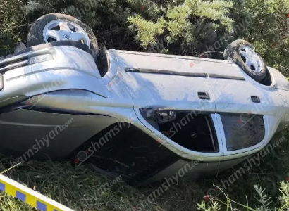 Սևանում բախվել են «Mazda»-ն և «Opel Astra»-ն․ կան վիրավորներ․ Shamshyan.com