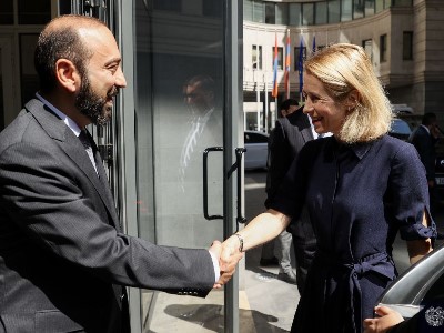 Ararat Mirzoyan-Kaja Kallas private talk kicks off at Armenia MFA