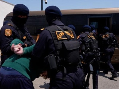 Российских граждан в Баку привели в суд сильно избитыми (фото)