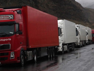 Минэкономики: В июне в РФ въехало 122 грузовика с коньяком из Армении