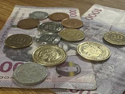 С июня правительство Армении прекратило выплачивать беженцам из Арцаха по 40 тысяч драмов