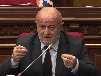 «Մեջբերում եք մի բան, ասում եք ուրիշ բան». Աղազարյանը պաշտպանեց Արծվիկ Մինասյանին