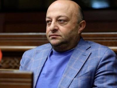 Հայաստանի խորհրդարանը քննարկում է ընդդիմադիր պատգամավորի կալանավորման համաձայնության հարցը