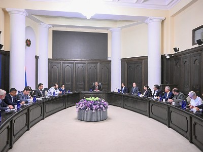 Տեղի է ունեցել փոխվարչապետի և գործարար համայնքի շահերը ներկայացնող միությունների հերթական հանդիպումը