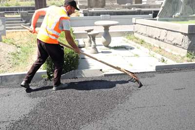 «Շիրակ» գերեզմանատան «Ազատամարտիկների պանթեոն»-ում ասֆալտապատում և բարեկարգում է իրականացվում